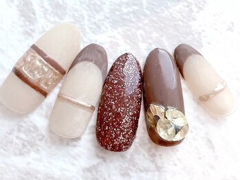 ラルネイル 大宮(Lull. nail)/#秋冬 #ミラー #フレンチ #上品