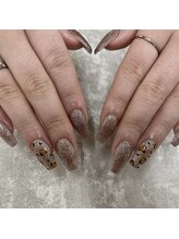 アンダーバーホワイト 大阪上本町店(_WHITE)/ラメ×レオパード