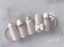 ネイルアイラッシュ アールエビス(R EBISU)/フレンチネイル