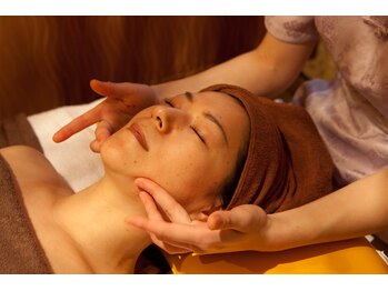 知足常楽 銀座中央通り店/頭のマッサージ