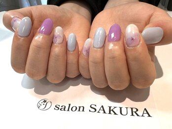 ネイルサロン サクラ(SAKURA)の写真/季節感を指先にも♪周りとかぶらないお洒落で個性的なデザインもお任せください☆カラーも豊富◎