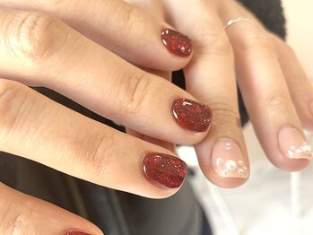 アミティー(amity)/チグハグネイル