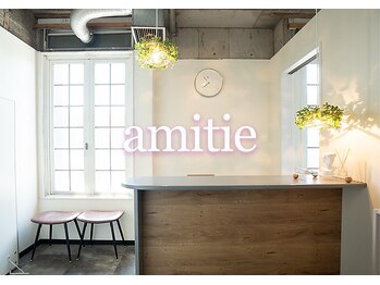 アミティエ(amitie)/パリジェンヌ/マツエク