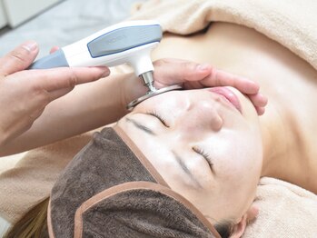 ナチュラルビューティサロン/インディバ_フェイシャル_小顔