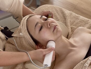 リル(Rire)の写真/【話題のレモンボトル☆】天然成分の力で、気になる頬や二重顎をスッキリ整えます♪《行橋駅から徒歩5分》