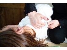 クマの冬眠 南川添店/施術風景