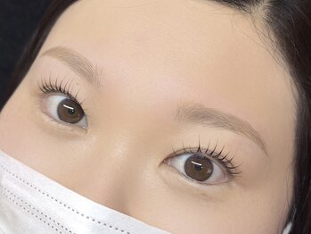 パピリオ 熊本出水店(Papilio)の写真/《垢抜け目元をトータルプロデュース》眉WAX×似合わせまつげパーマ◎豊富なロッドでご要望にお応えします