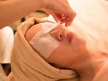 スクール併設アロマテラピーサロン ラシエスタ/ローズ血行促進