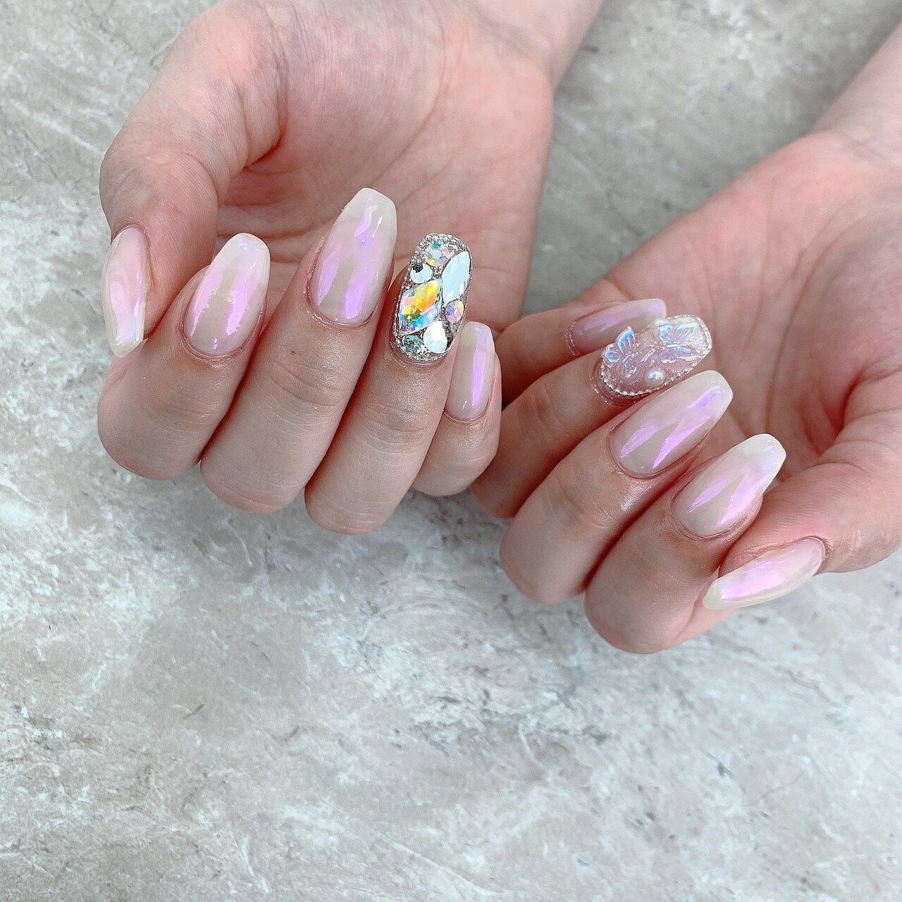 ピンクブルーワンホンニュアンスネイル オーロラ 韓国 ビジュー