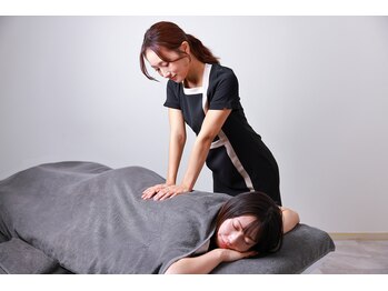 熟眠腸活ラボ 恵比寿/腸リラックスマッサージ（施術）