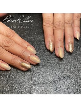 2色のゴールドカラー