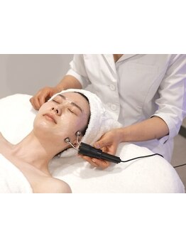 ホウレイ線・たるみ改善！予防ケア