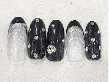 リノ ネイル(Rino nail)/10月の新作大人ワンホン 710r3