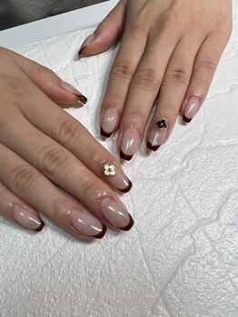 イーアンドイー(e&e)/フレンチネイル