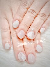 イーユービー(E.U.B)/シンプル系ネイル