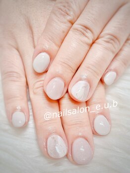 イーユービー(E.U.B)/シンプル系ネイル