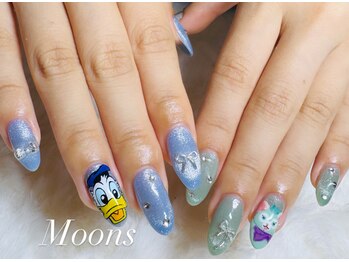 ムーンズ(Moon's)/