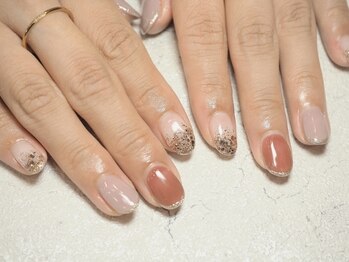 B's amor 大府店 Nail design