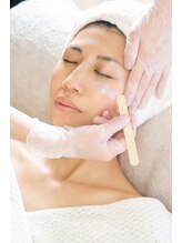 ココロニコル 足原本店/北九州初の全顔Wax脱毛エステ