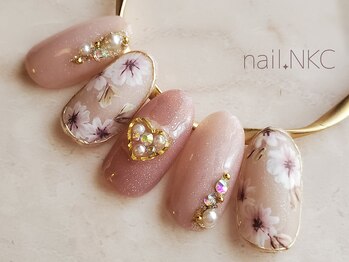 NKC/大人上品マットなフラワーネイル