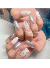 プッカ(Pukka)/水玉ネイル