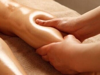 アヴニール(avenir)の写真/エアコン疲れやデスクワークによる足のむくみや冷えに◎しっかりリンパを流して美脚＆美尻に導きます♪