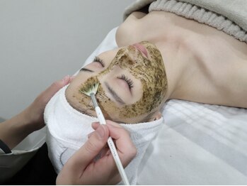 サロンドシー(SALON DE C)の写真/クリスティーナ待望のニューシリーズ先行導入サロン♪【全シリーズ導入各種トリートメント　初回11000円】