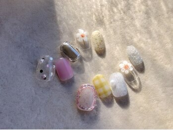 シルニー リム(Silny rim)/アシンメトリーニュアンスネイル