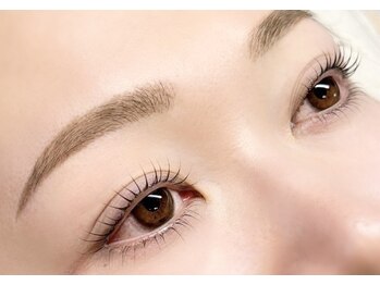 アメリアンドカシェット(Amelie&Cachette)の写真/豊富なデザイン×丁寧カウンセリングで、理想の目元へ。丁寧なカウンセリングで、似合うデザインをご提案◎