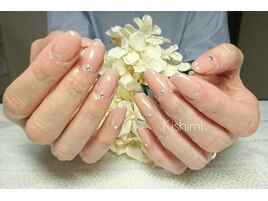 飽きないヌーディカラーネイル