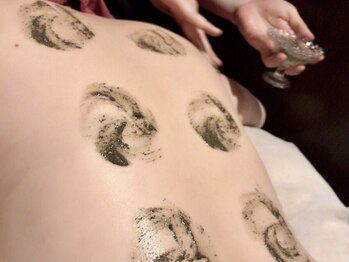 ルアナアイナ(Luana Aina)/ボディにも◎ハーブピーリング