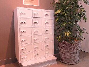 クロスポイント カナザワ(CROSS POINT KANAZAWA)/