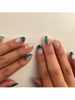 エメラルドネイル