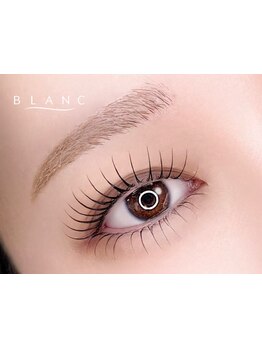 ナチュラル上品な目元にしたい