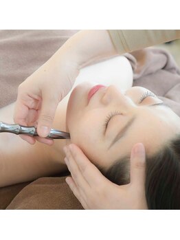 レジスタ(REGISTA)の写真/結果重視の方必見!プロによる小顔矯正で理想のフェイスラインを実現いたします◎ナチュラル美顔に♪