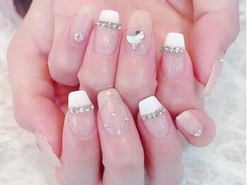 デコール 心斎橋(DECOR)/チェーンストーンフレンチネイル
