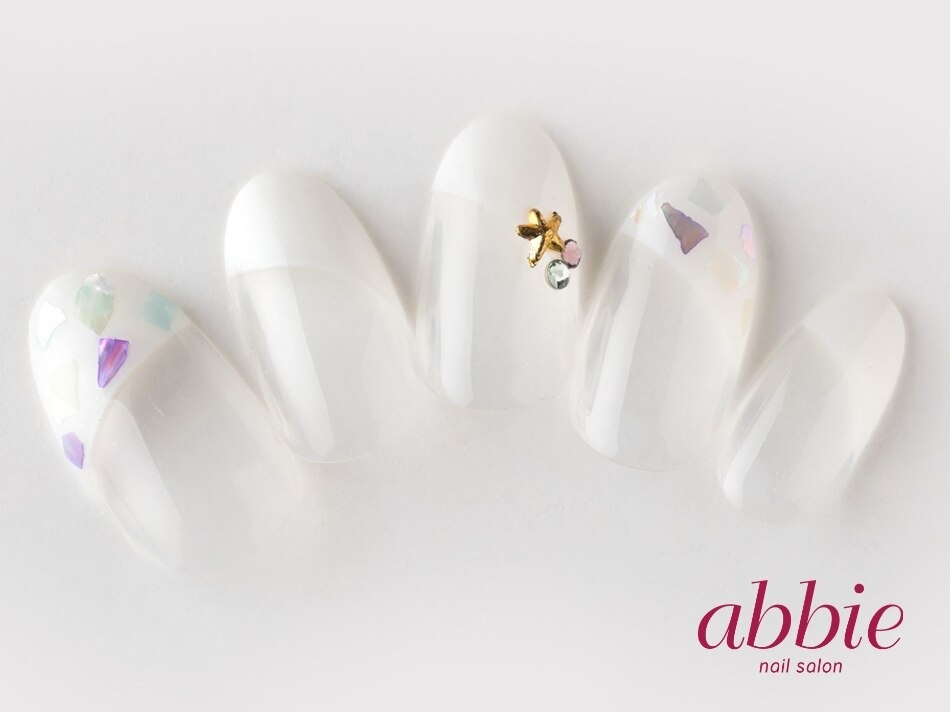 32))シンプルネイル フレンチガーリー ニュアンスネイル ホワイトネイルチップ ネイルチップ ガラスフレンチ シンプル お呼ばれ ニュアンス