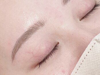 ナラ(nala.)/眉毛スタイリング