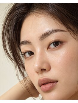 BLEND 神辺店【ブレンド】【12月1日OPEN（予定）】の写真/神辺/HBL(ハリウッドブロウリフト)で毛流れを整え、自然な垢抜け眉へ