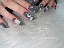 accessory nail...