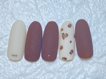 レイネイル レイアイ 各務原店(RAY NAIL & ray eye)/10月定額トレンドデザインコース