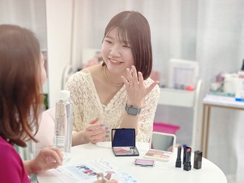 ティーティールーム(TT room)の写真/20-30代のメイクアドバイザー・スタイリスト・ネイリスト、4名のプロのイメージコンサルタントで運営＾＾