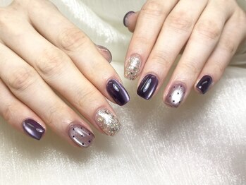 ピピーネイルズ 新宿(PIPPY NAILS)の写真/日常に溶け込みやすいシンプルネイル～人気のデザインネイルまで幅広くご提案！美ネイルで気分UP☆