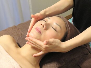 青い空 名古屋栄/小顔になるフェイシャル