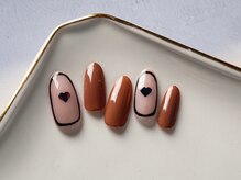ロッタ(Rotta)/ハート囲みネイル