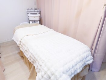 グラシーズ(Glasses)/店内写真【清潔な店内】