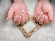 ミキネイルサロン(MiKi Nail Salon)/ガラスフレンチ　 Vカット