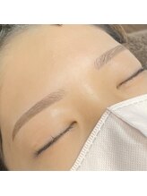 ビューステージ アイブロウサロン 小倉/細め平行眉も可愛い♪
