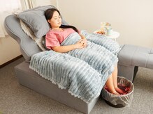 羽琳の雰囲気（足裏マッサージ用チェア(心地よい)足つぼで浮腫み/冷え性改善）
