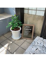 サロン カポネ(Salon Capone)/入口です♪